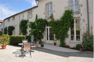 corps de ferme à la vente -   17470  AULNAY, surface 713 m2 vente corps de ferme - UBI474064907